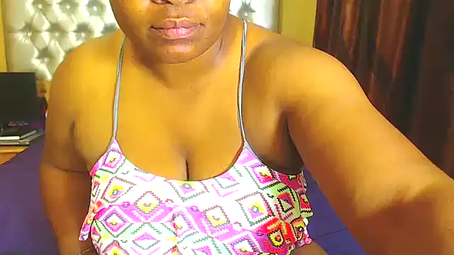 missboobsxx online show from 11-18-25, 08:34