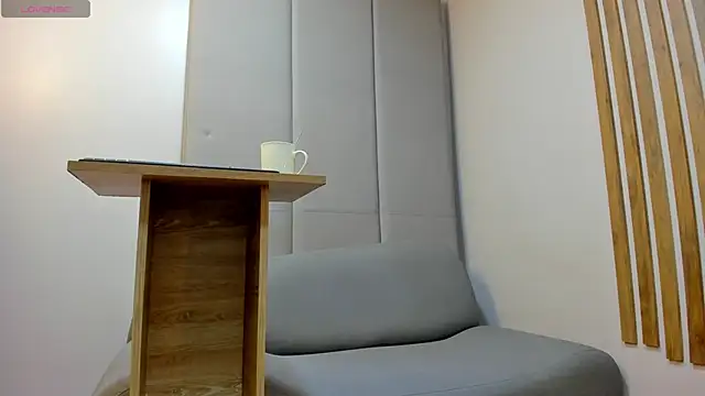 AlishaPalmer online show from 10-28-25, 12:04