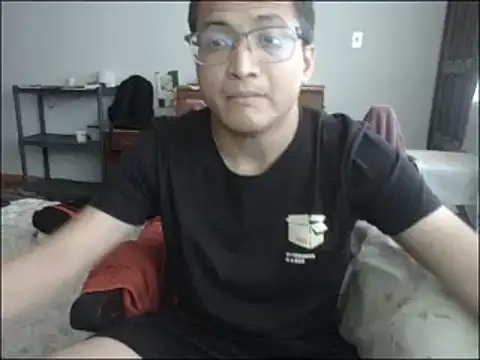 Snapshot of Mghty-cockl88 chatting on 03-19-25, 12:56 Mghty-cockl88 online show from 03-19-25, 12:56