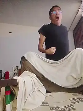 Mghty-cockl88 online show from 02-01-26, 04:27