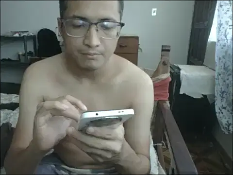 Snapshot of Mghty-cockl88 chatting on 03-03-25, 02:49 Mghty-cockl88 online show from 03-03-25, 02:49