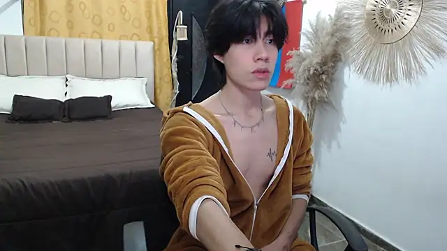 Elio-cam online show from 07-22-26, 08:49