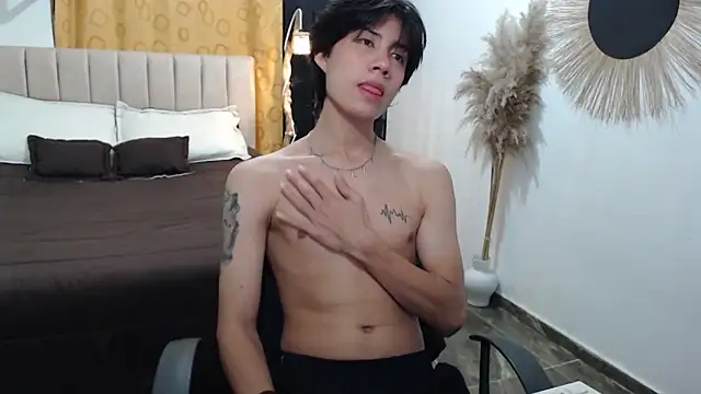 Elio-cam online show from 04-02-26, 08:21