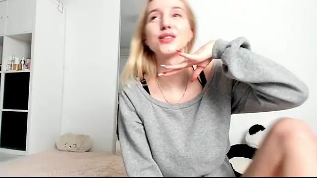 KenzieDawton online show from 12-21-24, 04:41