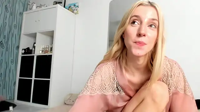 KenzieDawton online show from 09-22-25, 08:48