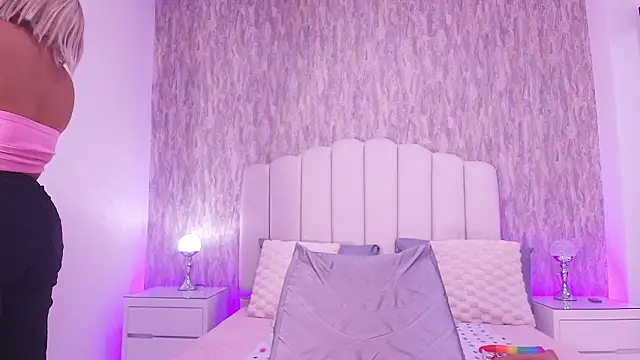 raven lilith  online show from 02-25-26, 03:07