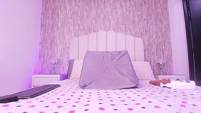 raven lilith  online show from 02-27-26, 03:18