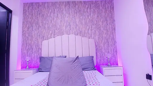 raven lilith  online show from 03-20-26, 03:18