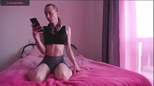 Snapshot of Milena_joline chatting on 10-29-25, 11:20 Milena joline online show from 10-29-25, 11:20