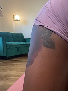 mochamimi online show from 10-23-25, 01:32