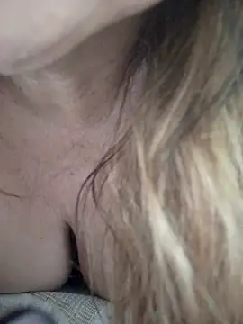 sua sub  online show from 11-17-25, 04:55