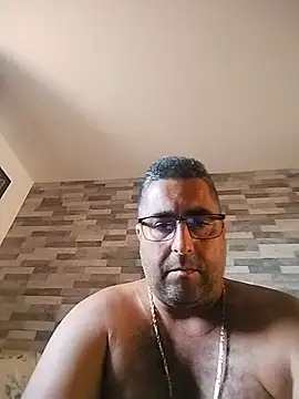 ADRIAN ADI40 online show from 05-26-26, 01:09
