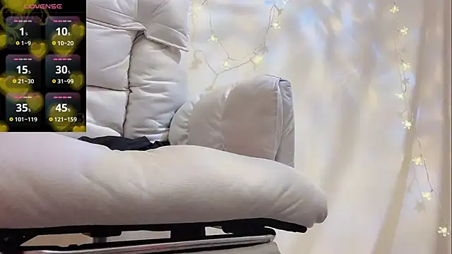 Tw Zoella online show from 03-28-26, 02:51