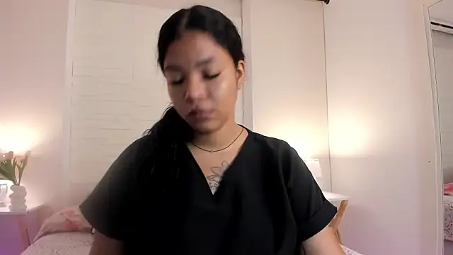 Snapshot of SophiaaStone chatting on 05-08-26, 12:20 SophiaaStone online show from 05-08-26, 12:20