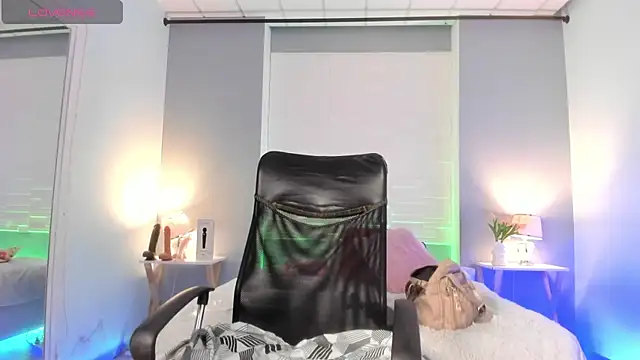 SophiaaStone online show from 11-03-25, 12:09