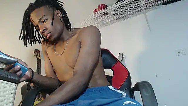 Snapshot of dann_hill chatting on 02-17-25, 11:00 dann hill online show from 02-17-25, 11:00