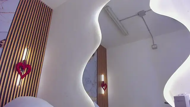 indi catalina online show from 03-21-26, 12:31