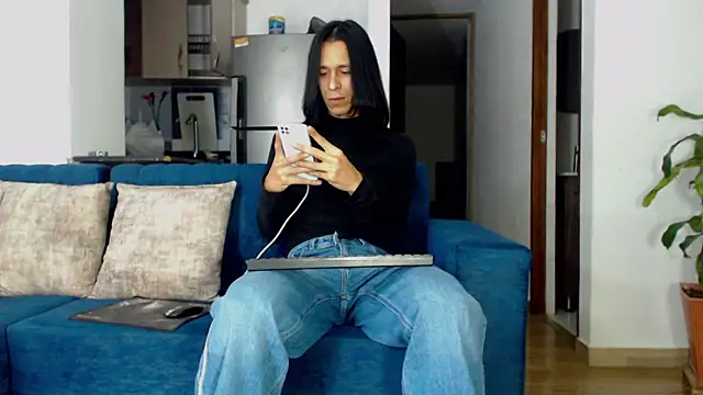 Snapshot of Ferotica_mistress chatting on 04-23-26, 11:39 Ferotica mistress online show from 04-23-26, 11:39