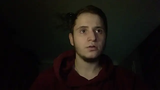 Snapshot of sweaticeboy chatting on 12-15-25, 04:24 sweaticeboy online show from 12-15-25, 04:24