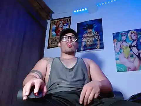 Danielsbigcum online show from 12-16-25, 05:33