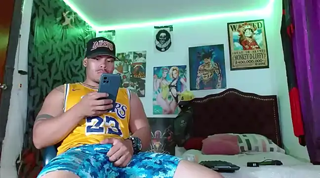 Snapshot of Danielsbigcum chatting on 12-23-24, 02:17 Danielsbigcum online show from 12-23-24, 02:17