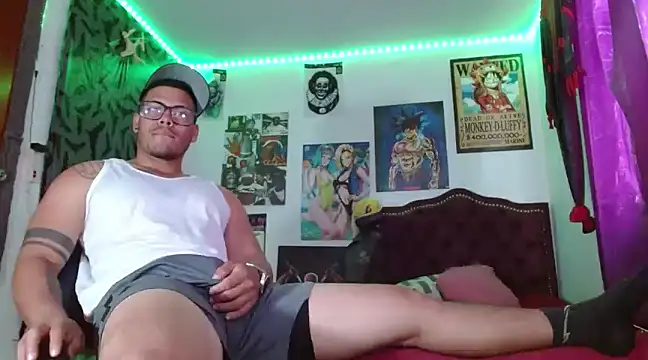 Snapshot of Danielsbigcum chatting on 12-16-24, 02:05 Danielsbigcum online show from 12-16-24, 02:05