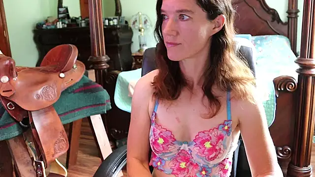 Snapshot of thornburyrose chatting on 09-08-25, 07:24 thornburyrose online show from 09-08-25, 07:24