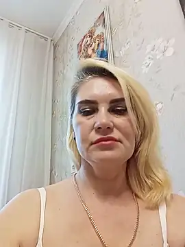 Snapshot of JennyOMay chatting on 06-07-26, 03:56 JennyOMay online show from 06-07-26, 03:56