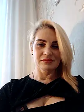 JennyOMay online show from 12-22-25, 04:01