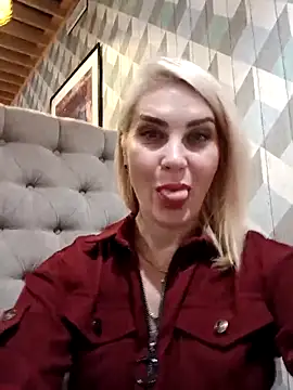 JennyOMay online show from 11-29-25, 06:13