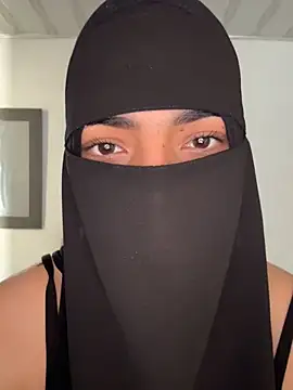 Snapshot of radiagazali chatting on 02-11-26, 05:46 radiagazali online show from 02-11-26, 05:46