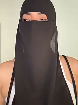 Snapshot of radiagazali chatting on 02-12-26, 06:07 radiagazali online show from 02-12-26, 06:07