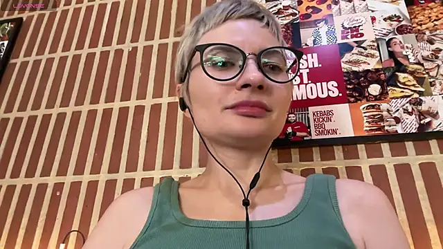 Snapshot of CyberXGoddess chatting on 06-05-26, 08:53 CyberXGoddess online show from 06-05-26, 08:53
