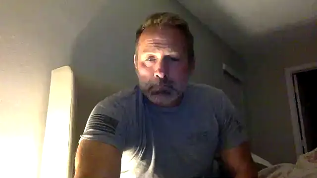 Snapshot of Bronco9602 chatting on 09-22-25, 11:44 Bronco9602 online show from 09-22-25, 11:44