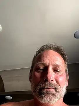 Snapshot of Bronco9602 chatting on 09-19-25, 05:06 Bronco9602 online show from 09-19-25, 05:06