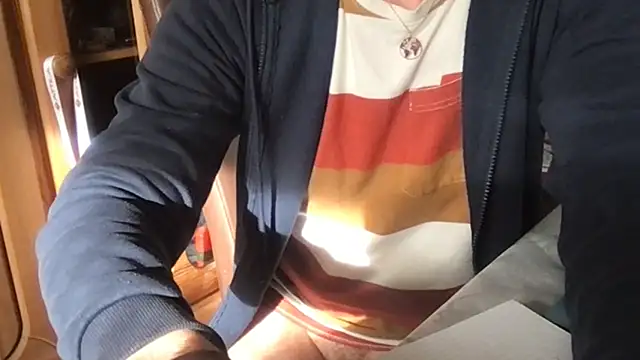 owlbimaikxh online show from 10-31-25, 09:50