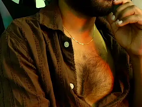Snapshot of SHENOY3 chatting on 05-18-26, 08:02 SHENOY3 online show from 05-18-26, 08:02