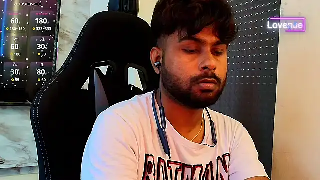 Snapshot of SHENOY3 chatting on 07-12-26, 06:47 SHENOY3 online show from 07-12-26, 06:47