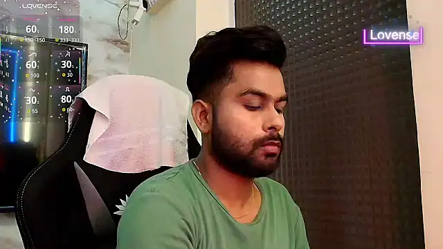 Snapshot of SHENOY3 chatting on 07-18-26, 02:58 SHENOY3 online show from 07-18-26, 02:58