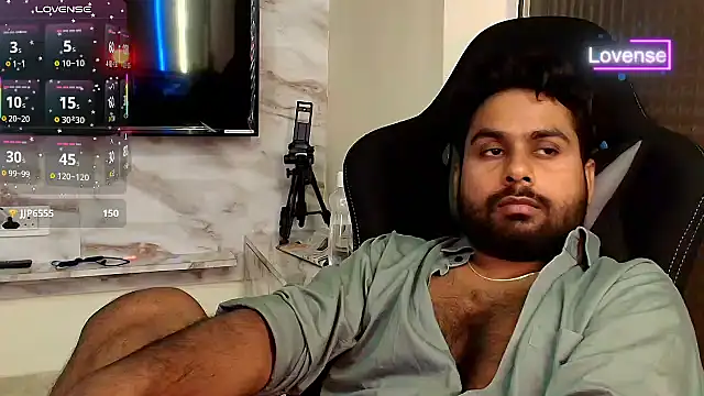 Snapshot of SHENOY3 chatting on 07-03-26, 08:15 SHENOY3 online show from 07-03-26, 08:15