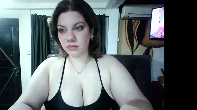 Snapshot of Janefruti chatting on 12-23-25, 06:45 Janefruti online show from 12-23-25, 06:45