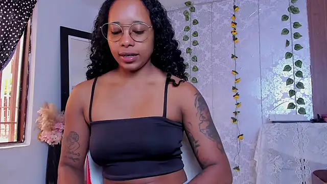 kelly thomson online show from 02-13-26, 01:22