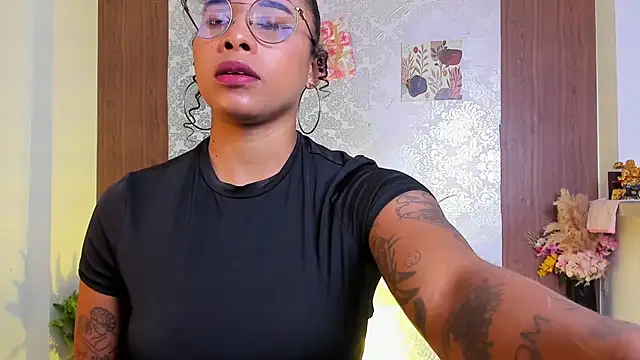 kelly thomson online show from 11-15-25, 11:20