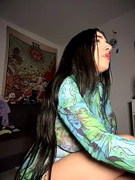 kiaraglam2 online show from 11-28-25, 05:51