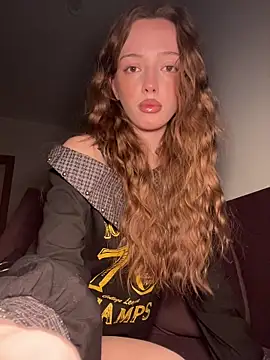 Snapshot of Weeissy chatting on 01-14-26, 08:45 Weeissy online show from 01-14-26, 08:45