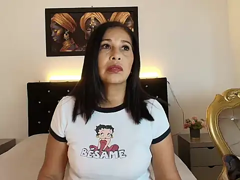 Shanon mature online show from 06-04-26, 07:07