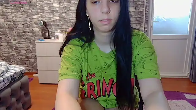 Snapshot of _Mari____ chatting on 04-08-26, 06:15 Mari online show from 04-08-26, 06:15