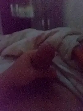 Kira-san online show from 10-03-25, 10:06