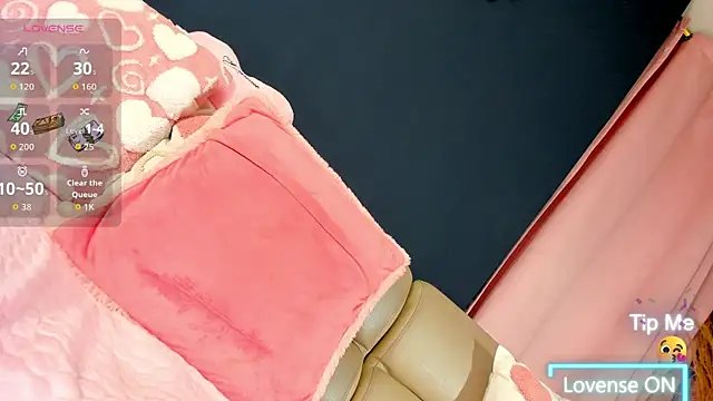 SammyGirlTS online show from 06-27-26, 01:33
