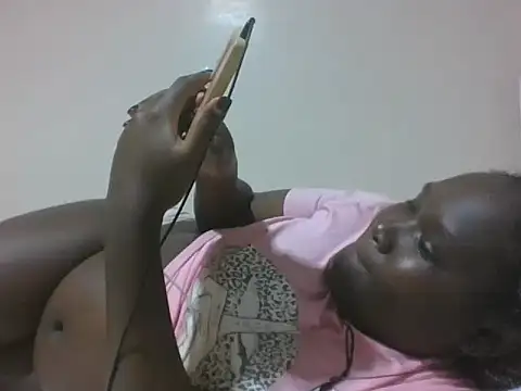 queen aria19 online show from 02-20-26, 08:55